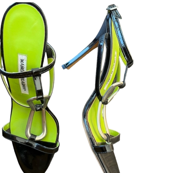 💚HP💚NEW Manolo Blahnik Black T-Strap Stiletto Heels💚Size 41 - Picture 2 of 6